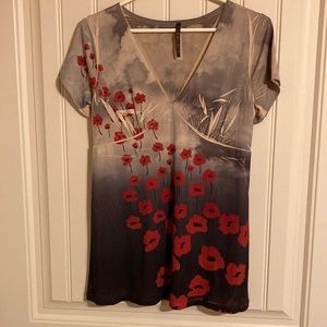 Mushka Sienna Rose Women’s Sz LP Top Blouse Tunic V-Neck Short Sleeves Stretchy